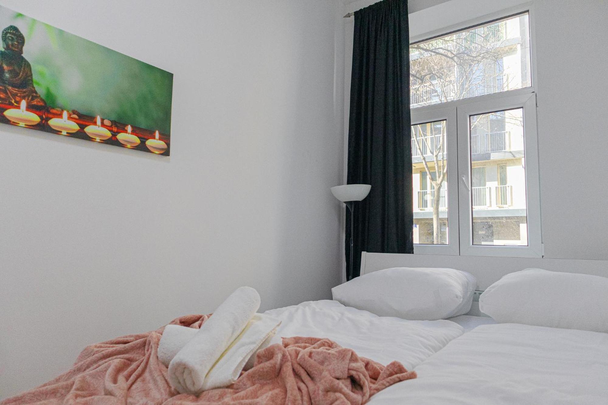 Affordable 5-Br Shared Apartment / Enkplatz U3 Getaway Wina Bagian luar foto